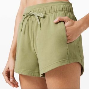 Lululemon Athletica Inner Glow 3” Terry Shorts Vista Green Women’s 8